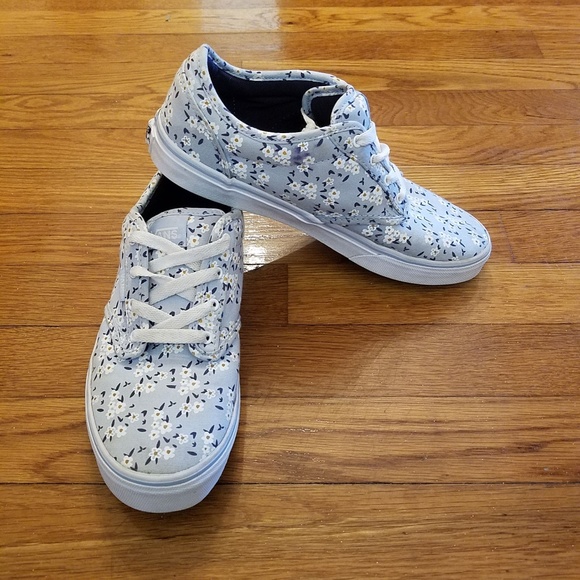 blue daisy vans